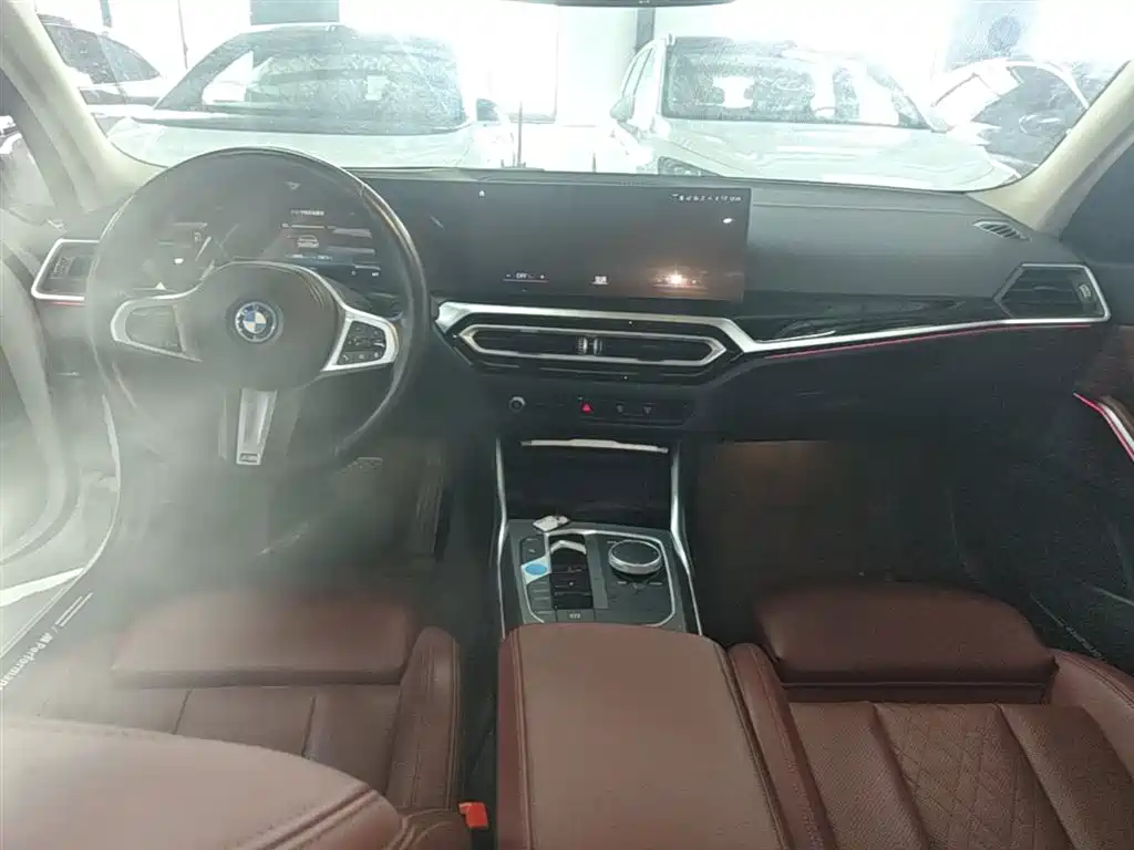 BMW i3 2023 eDrive 40 L
