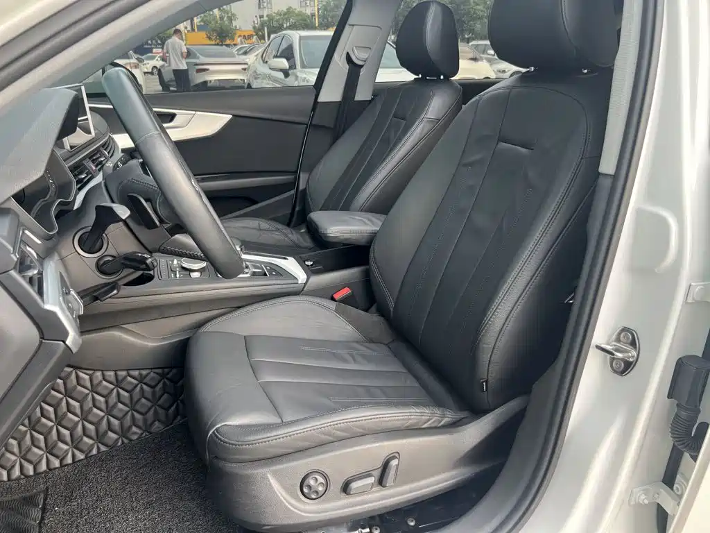 Audi A4L — миниатюра 24
