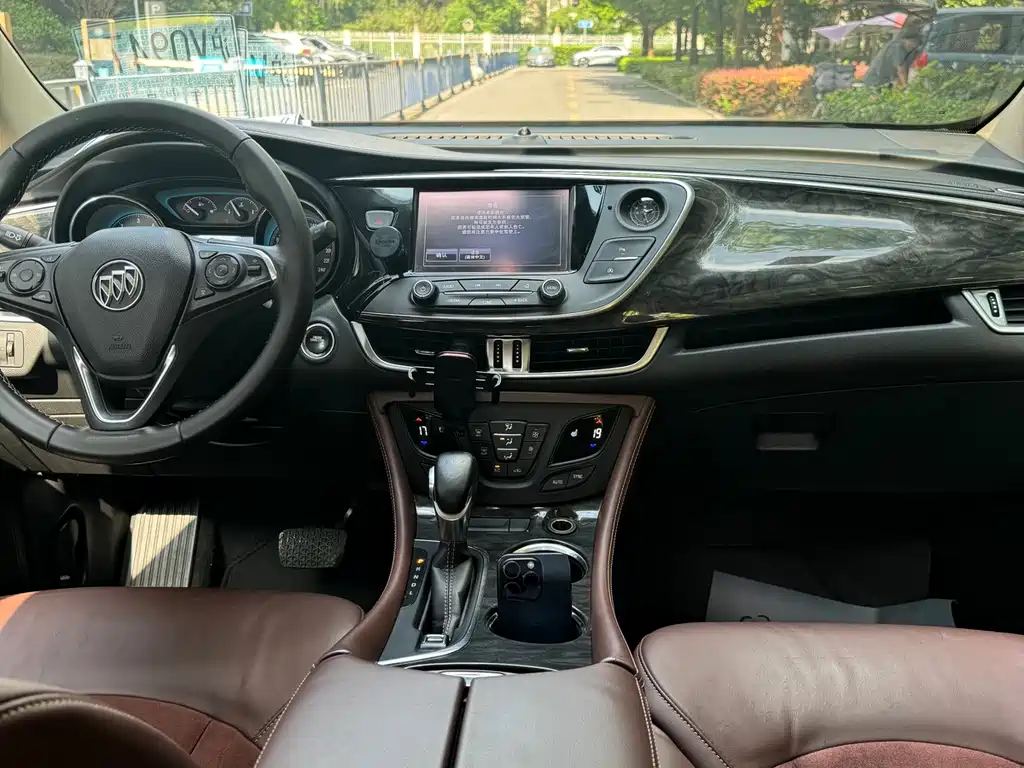 Buick Envision Plus — миниатюра 12