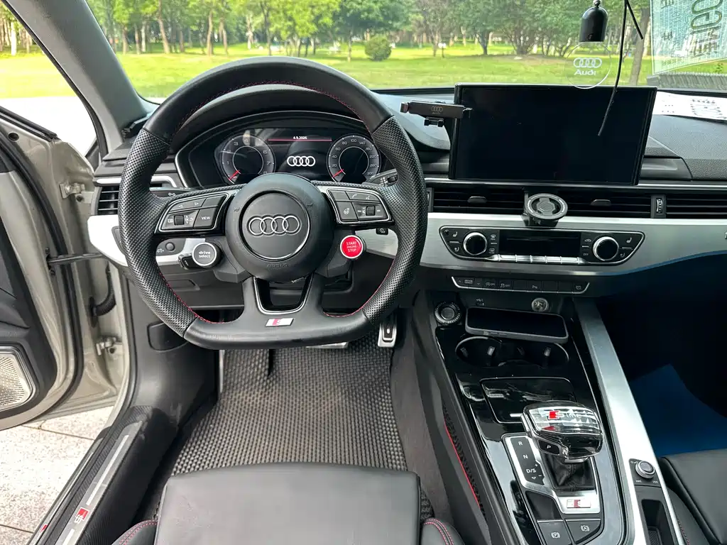 Audi A4L — миниатюра 11