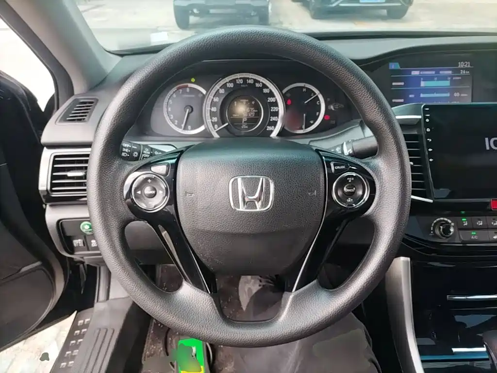 Honda Accord — миниатюра 11