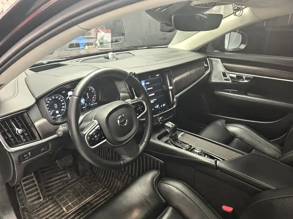Volvo V90 2017 Cross Country T5 AWD