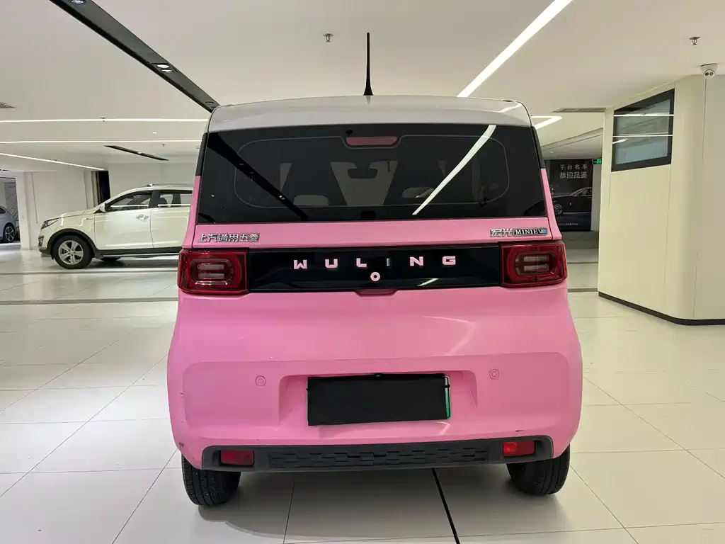 Wuling MINIEV — миниатюра 8
