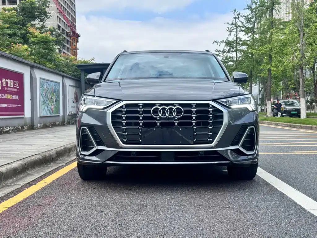 Audi Q3 2022 35 TFSI Fashion