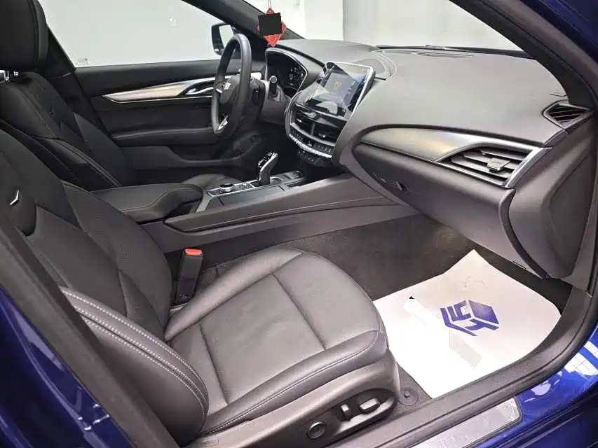 Cadillac CT5 — миниатюра 5