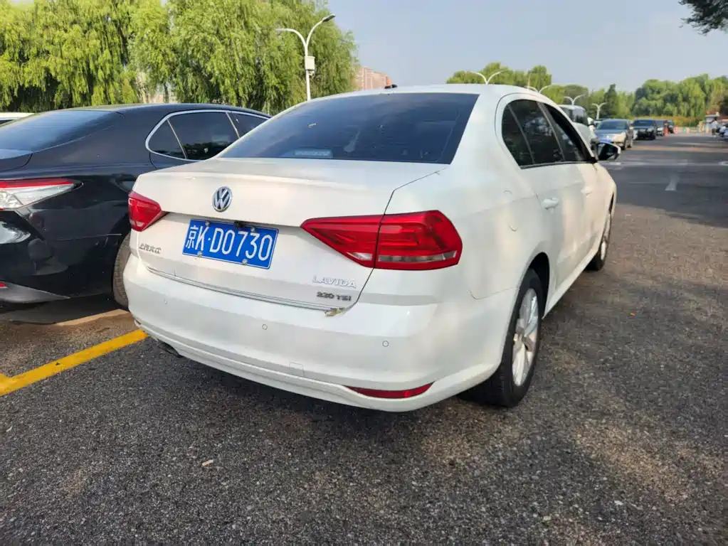Volkswagen Lavida — миниатюра 6