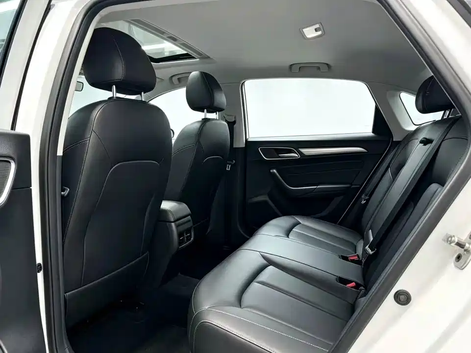 Roewe i6 Classic — миниатюра 6