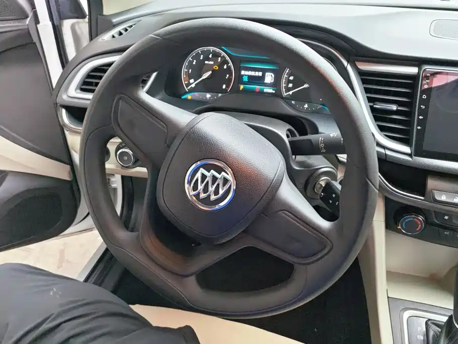 Buick Excelle — миниатюра 15