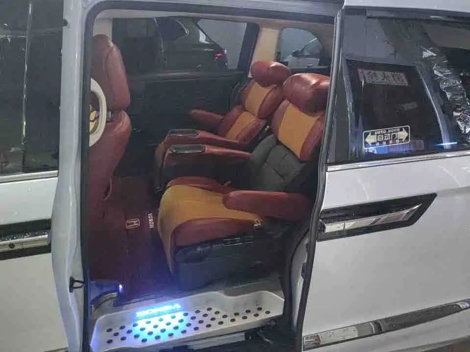 Honda Elysion — миниатюра 7