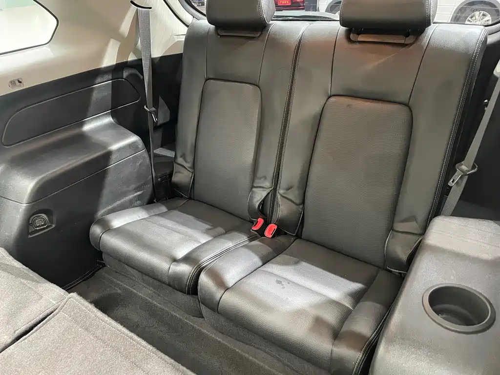 Chevrolet Captiva — миниатюра 5