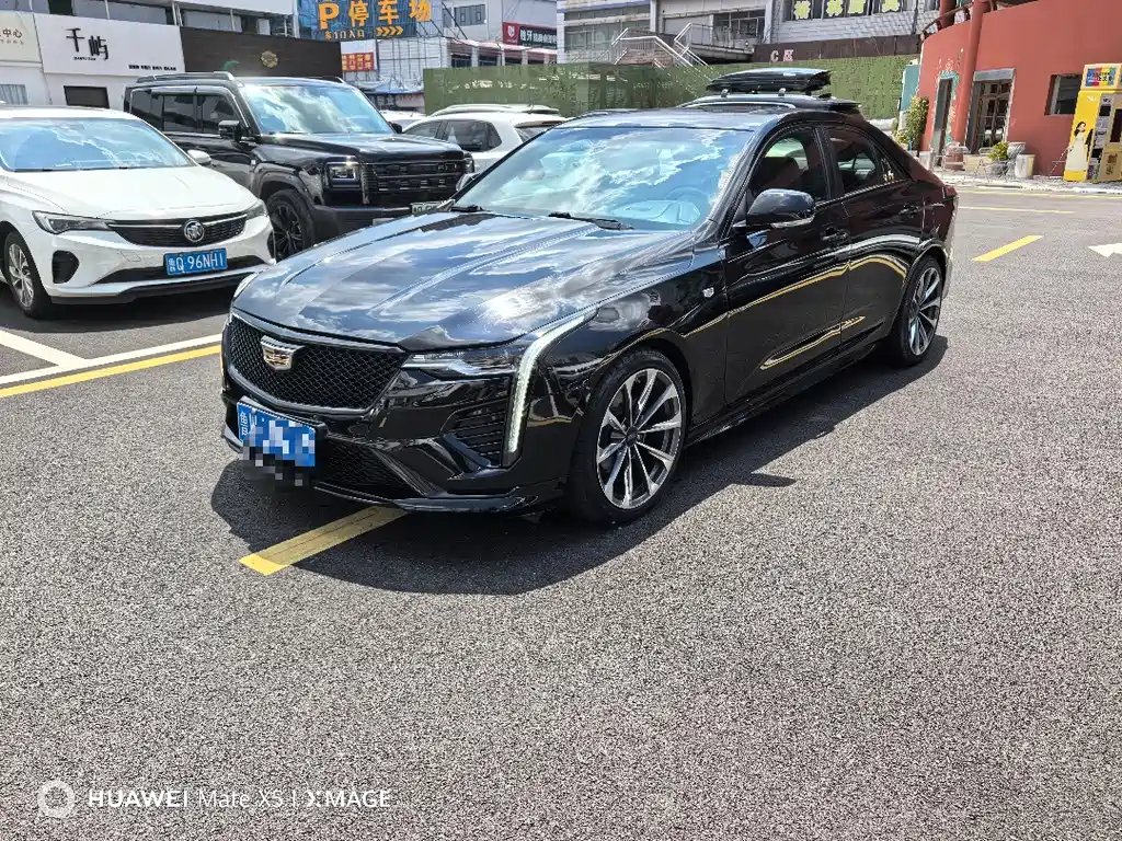 Cadillac CT4