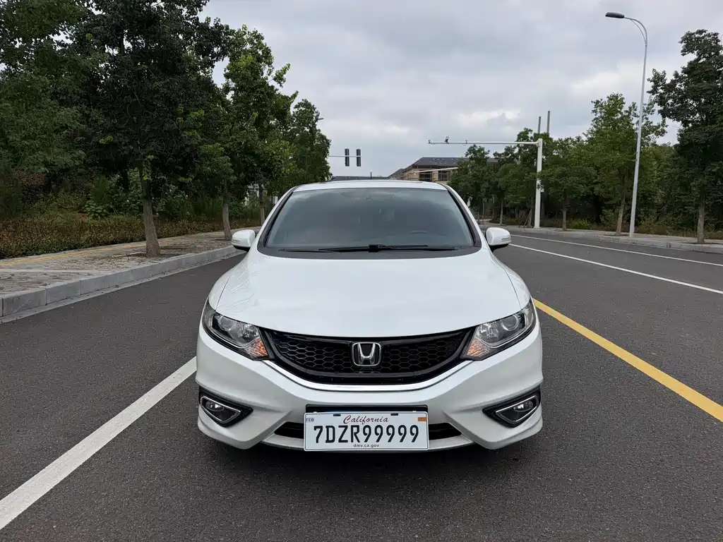 Honda Jade — миниатюра 2