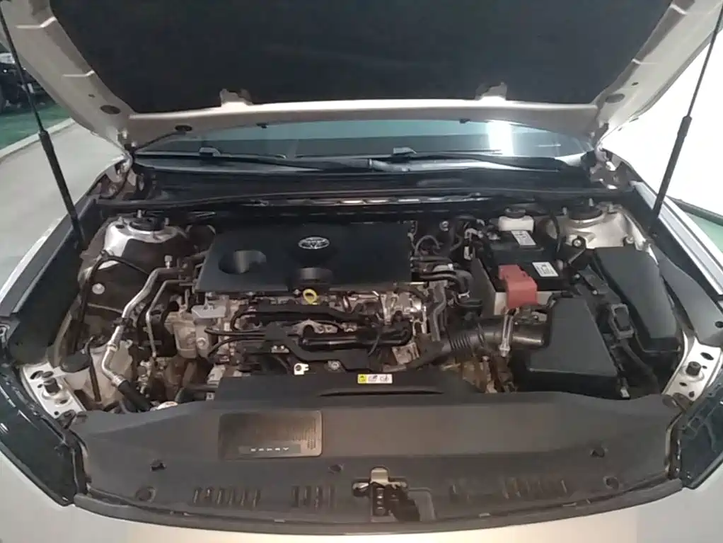Toyota Camry — миниатюра 20