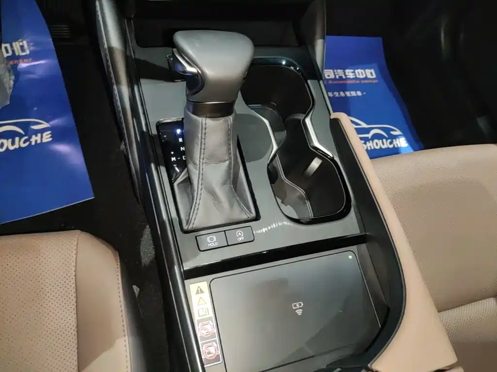Lexus ES — миниатюра 14