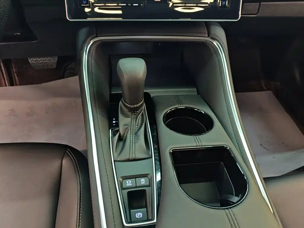 Toyota Avalon — миниатюра 14