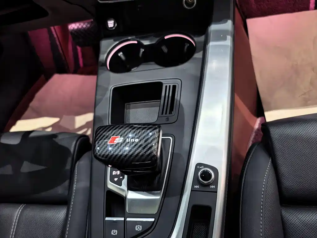Audi A4L — миниатюра 10