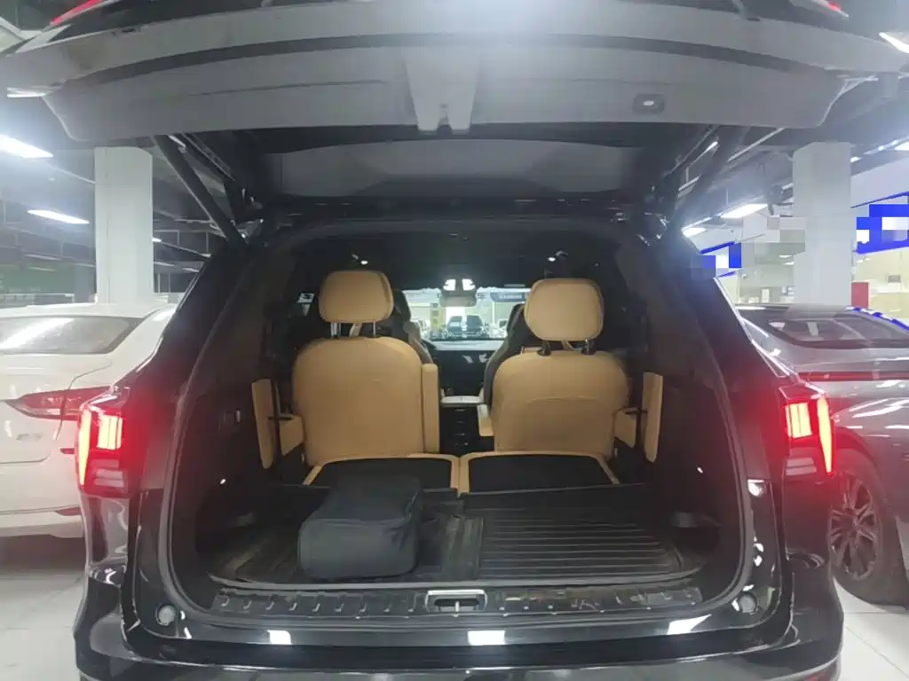 Lynk & Co 09 EM-P — миниатюра 19