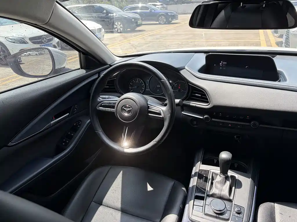 Mazda CX-30 — миниатюра 10