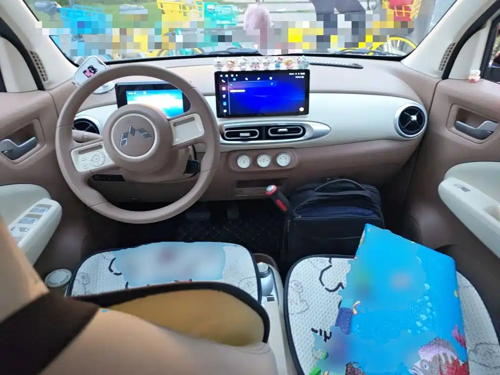 Wuling MINIEV — миниатюра 5