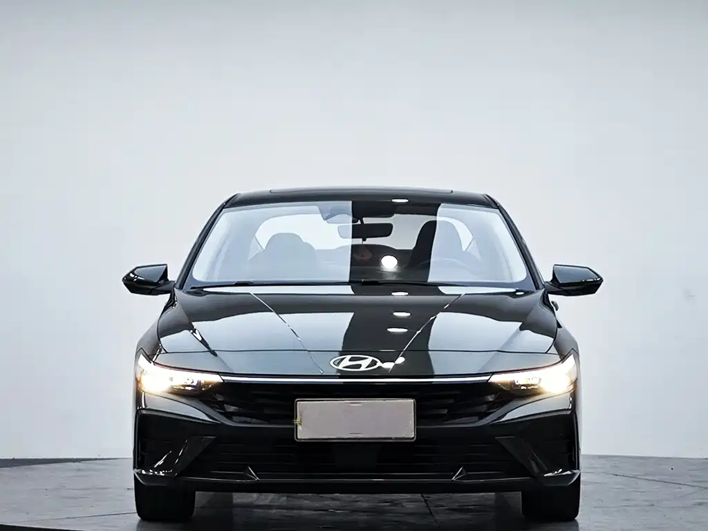 Hyundai Elantra — миниатюра 2