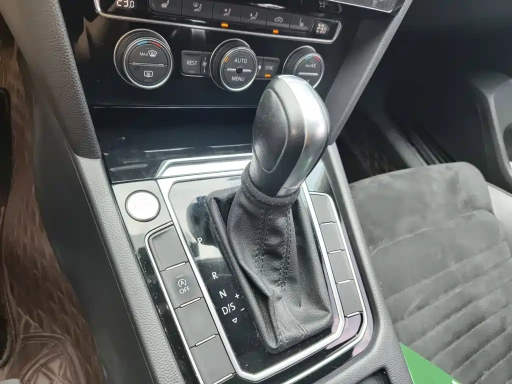 Volkswagen Magotan — миниатюра 12