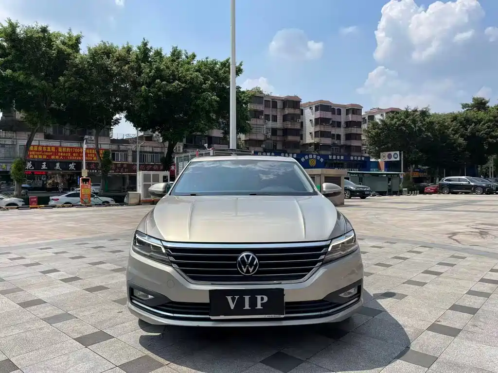 Volkswagen Lavida — миниатюра 2