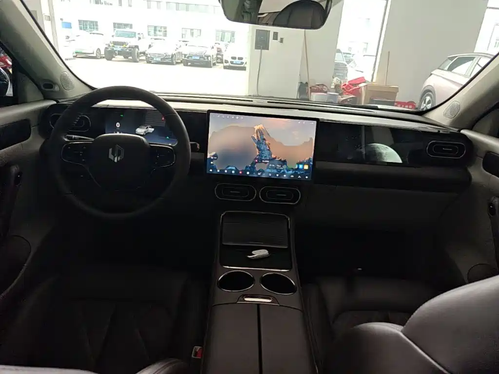 Leapmotor Leapmotor C11 — миниатюра 10