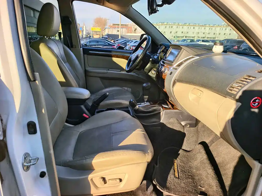 MITSUBISHI PAJERO JINCHANG