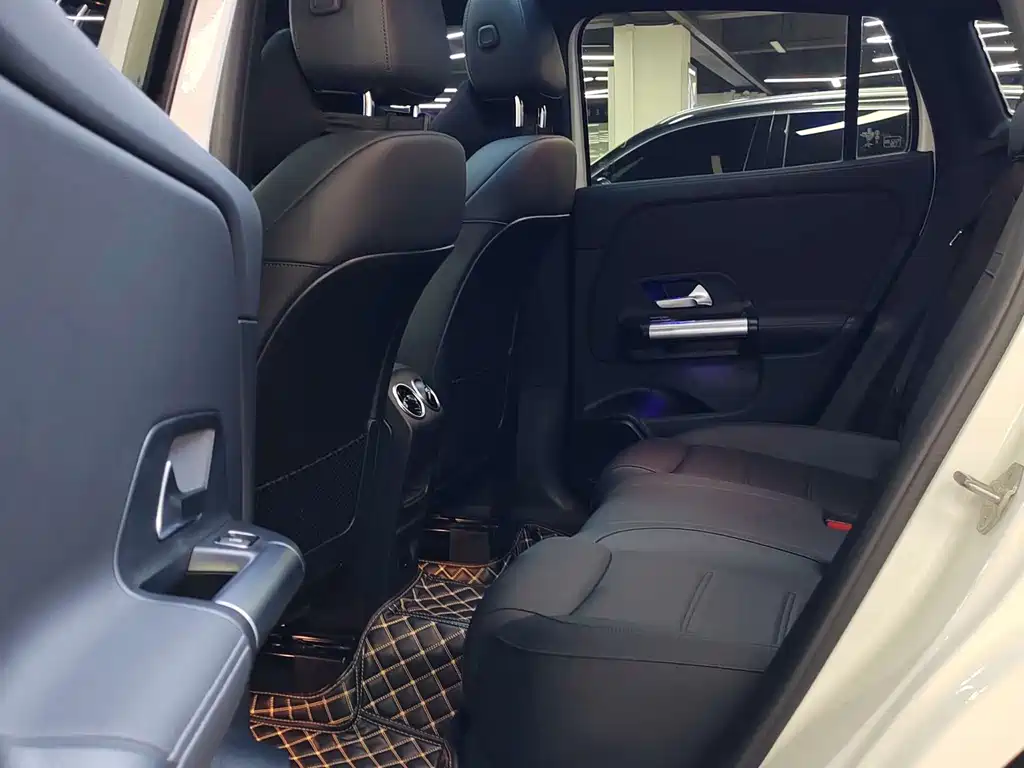Mercedes-Benz GLA — миниатюра 9