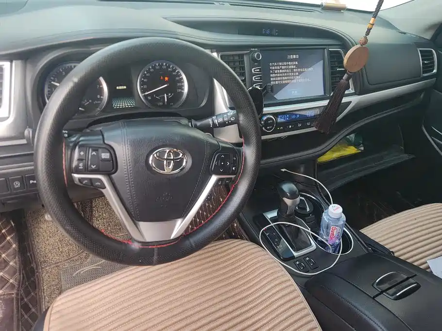 Toyota Highlander — миниатюра 12