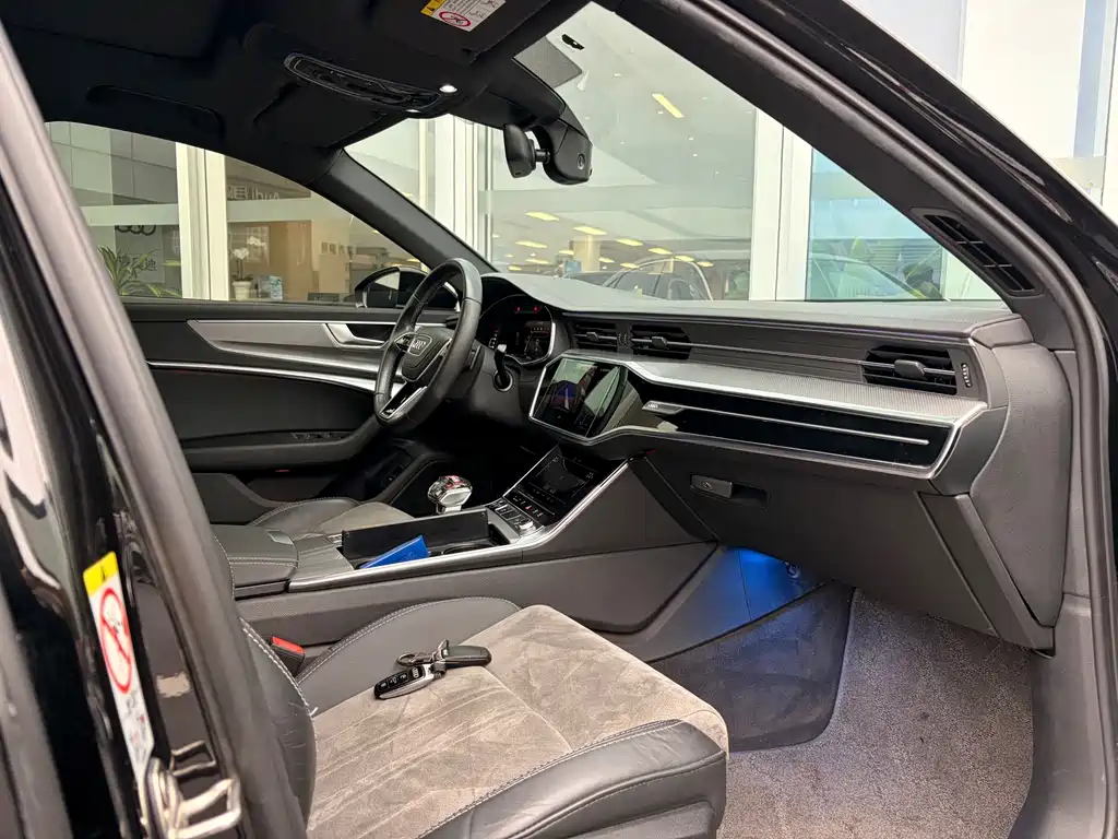 Audi A6L — миниатюра 14