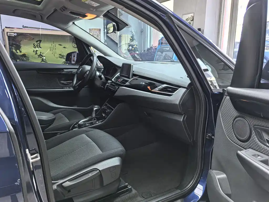 BMW 2 Series Active Tourer 218i Fashion Type, фото 10