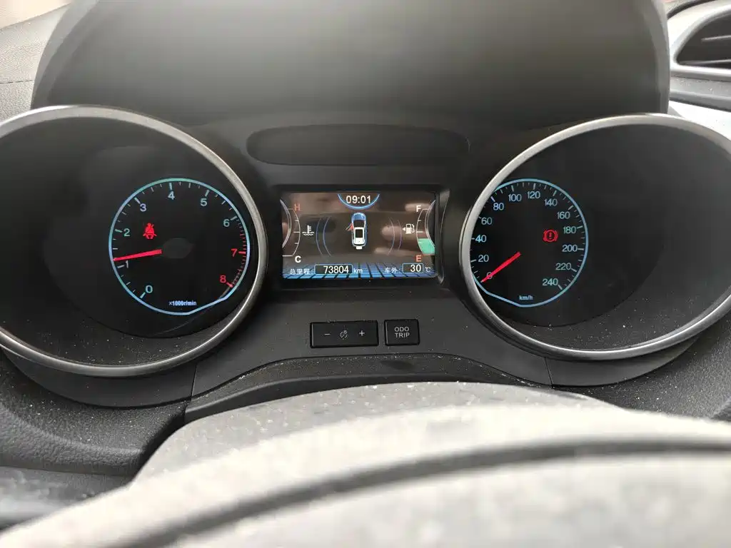 BYD Yuan — миниатюра 5