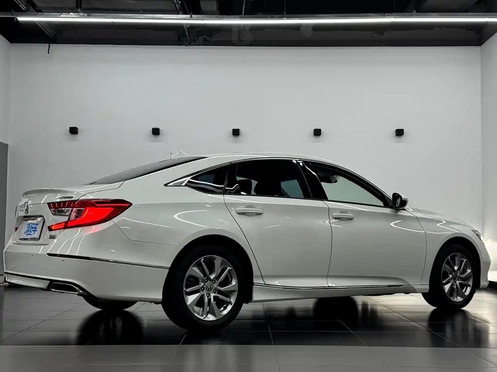 Honda Accord — миниатюра 15