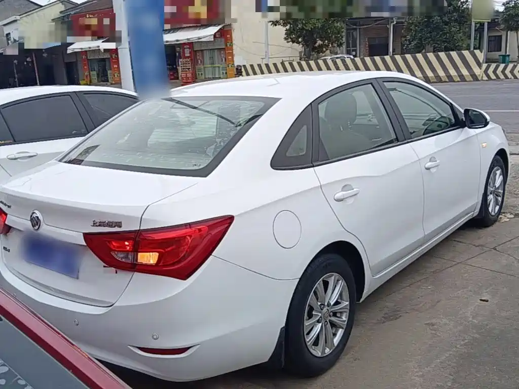 Buick Excelle — миниатюра 7