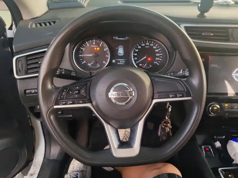 Nissan Qashqai — миниатюра 15