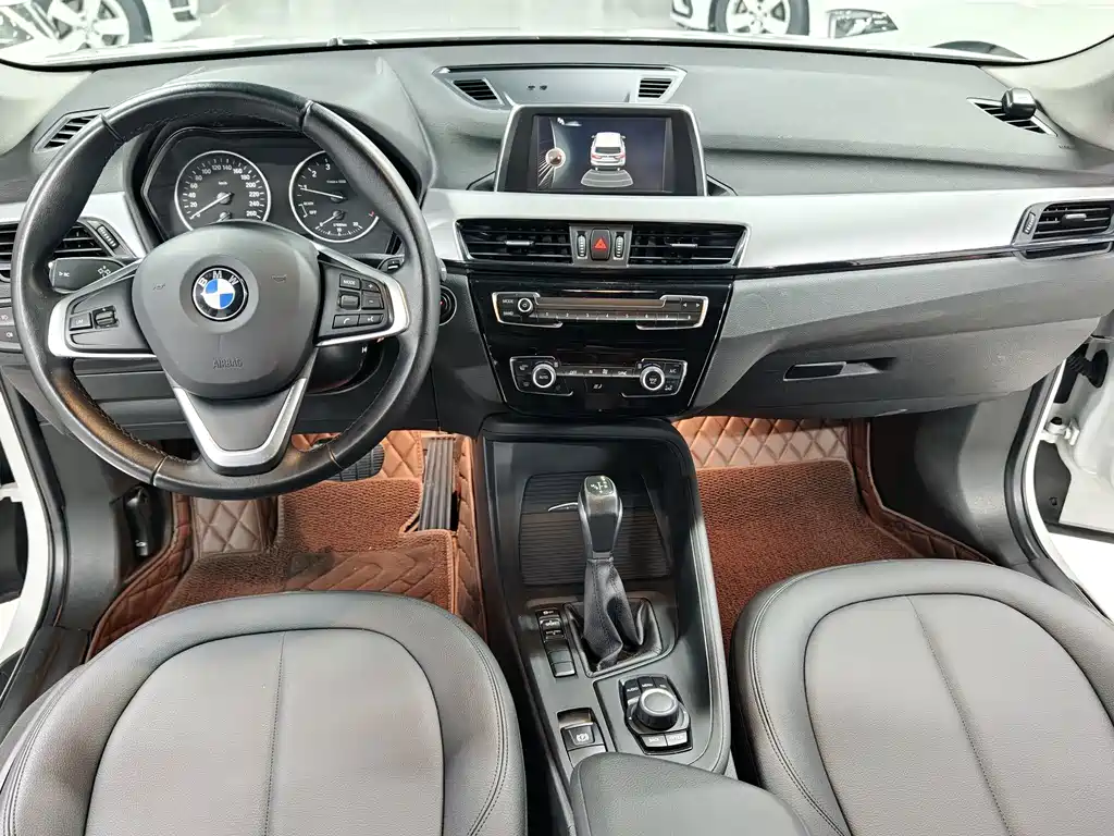 BMW X1 — миниатюра 7