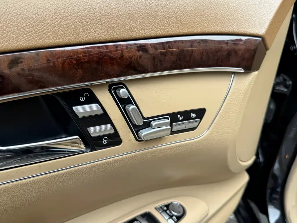 Mercedes-Benz S-Class — миниатюра 7