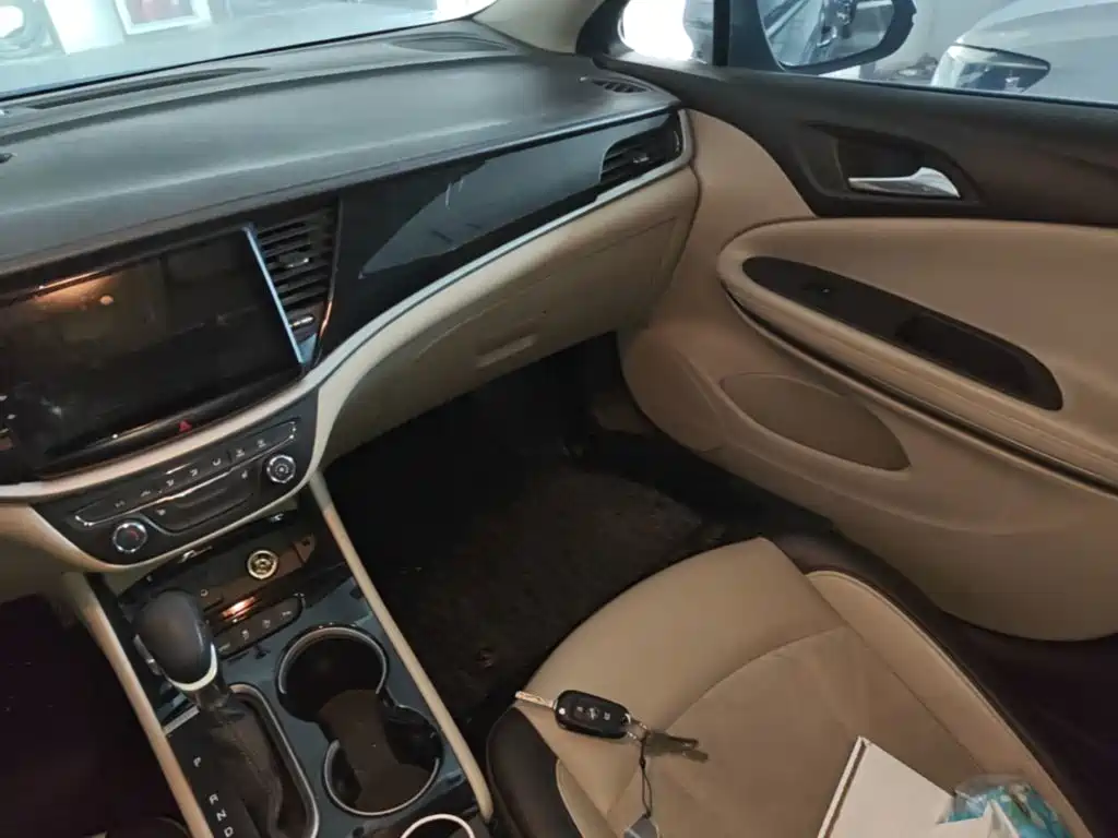 Buick Verano — миниатюра 13