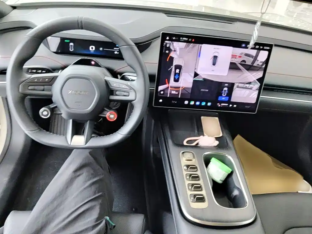 Xiaomi SU7 — миниатюра 10