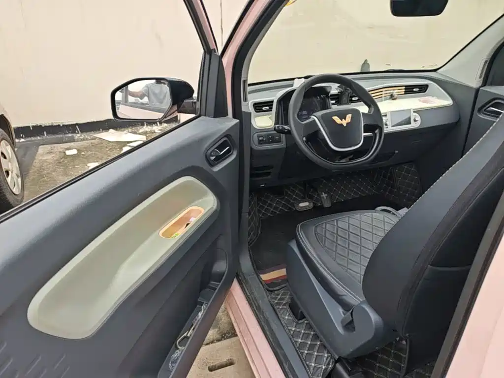 Wuling MINIEV — миниатюра 16