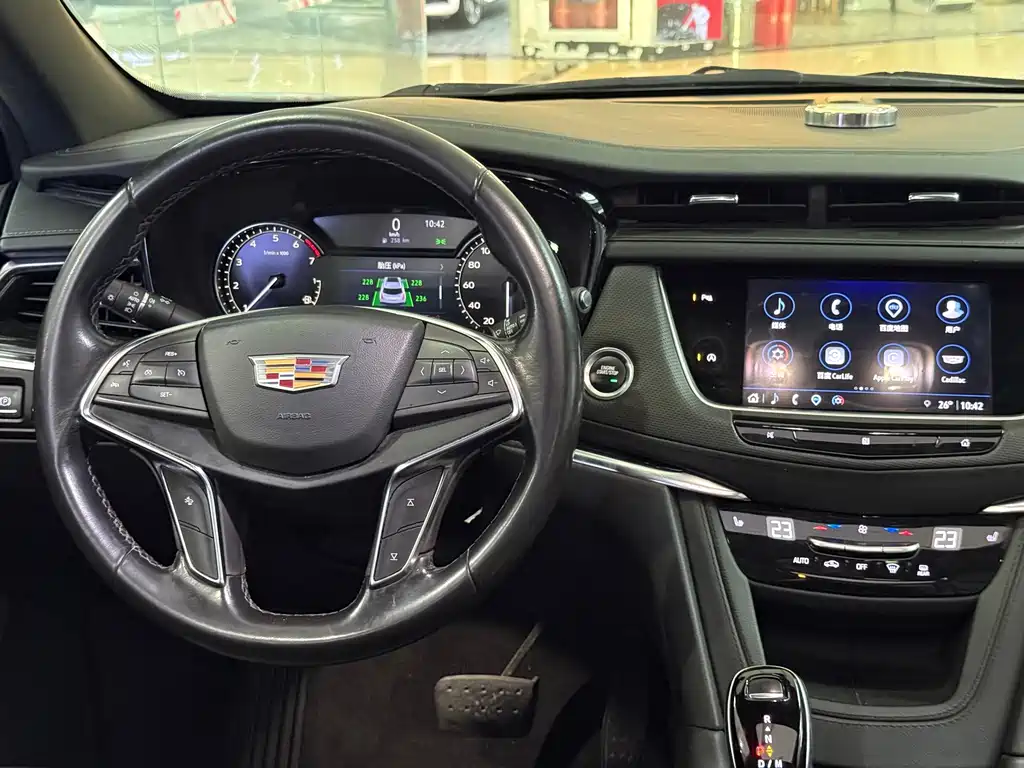 Cadillac XT5 — миниатюра 10