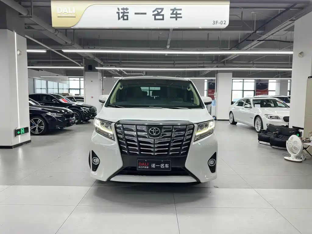 TOYOTA ELFA