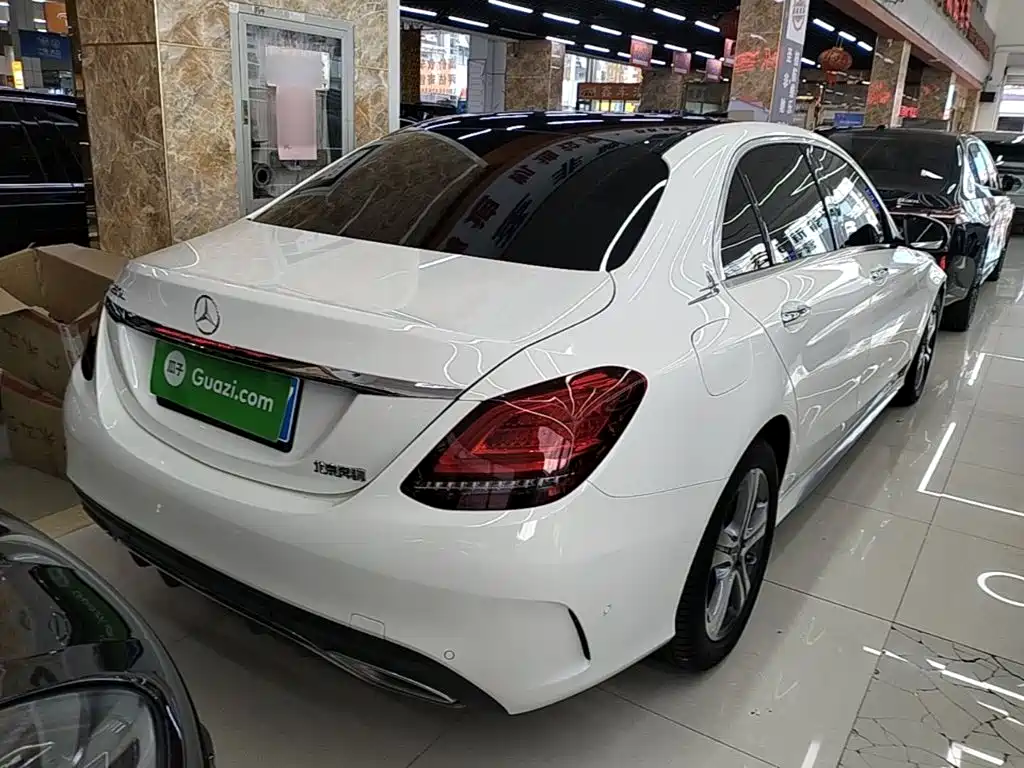 Mercedes-Benz C-Class — миниатюра 7