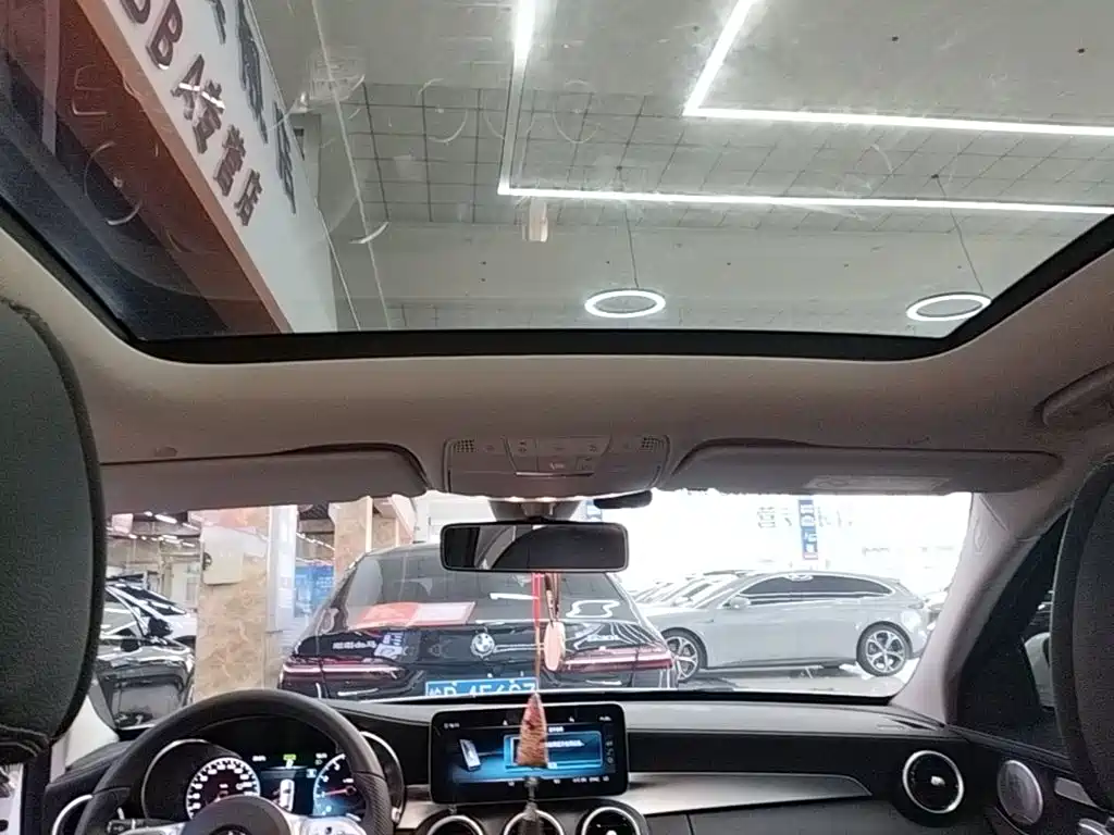 Mercedes-Benz C-Class — миниатюра 18