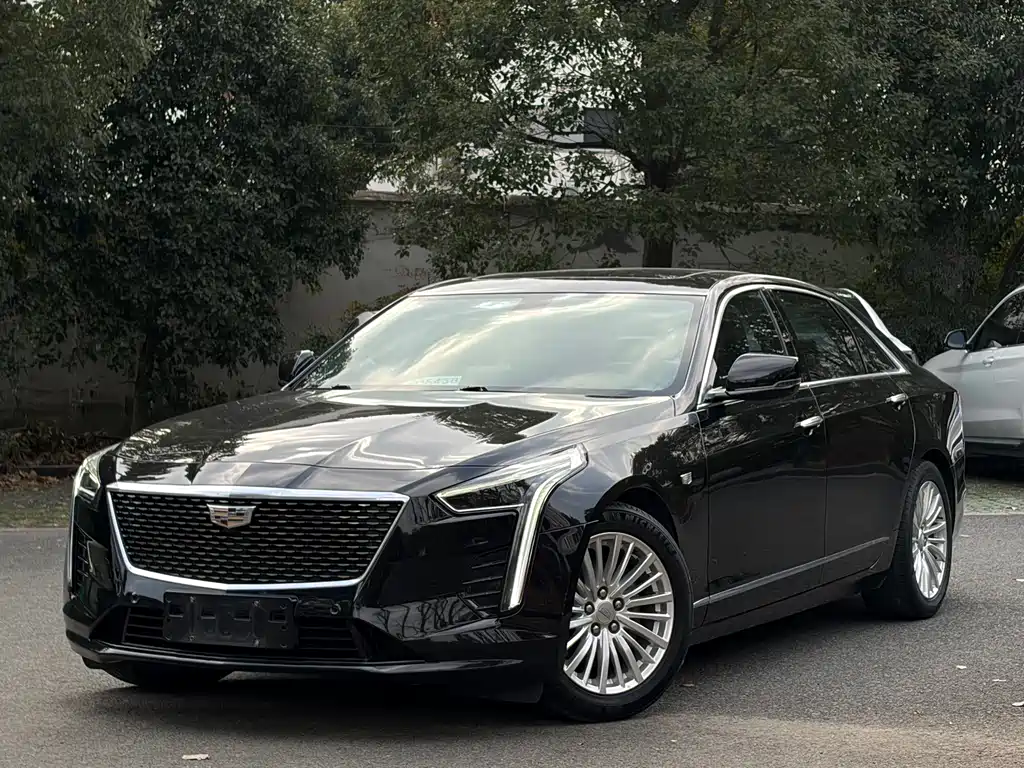 CADILLAC CT6