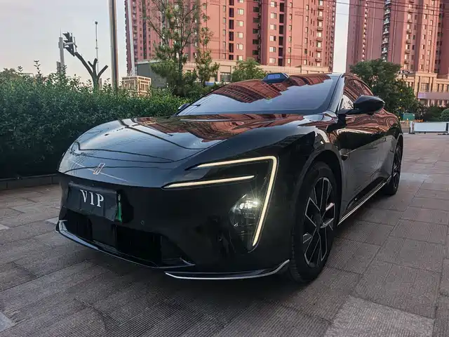 2026 Avatr 06