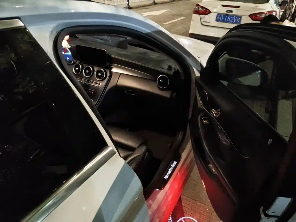 Mercedes-Benz C-Class — миниатюра 21