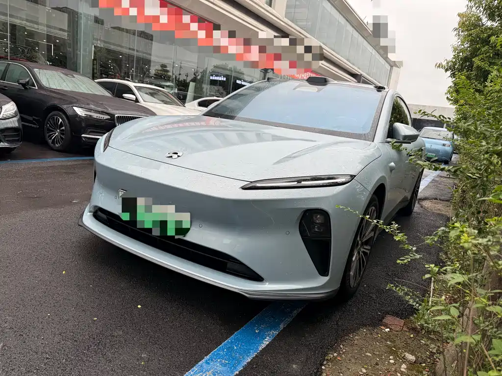NIO ET5T
