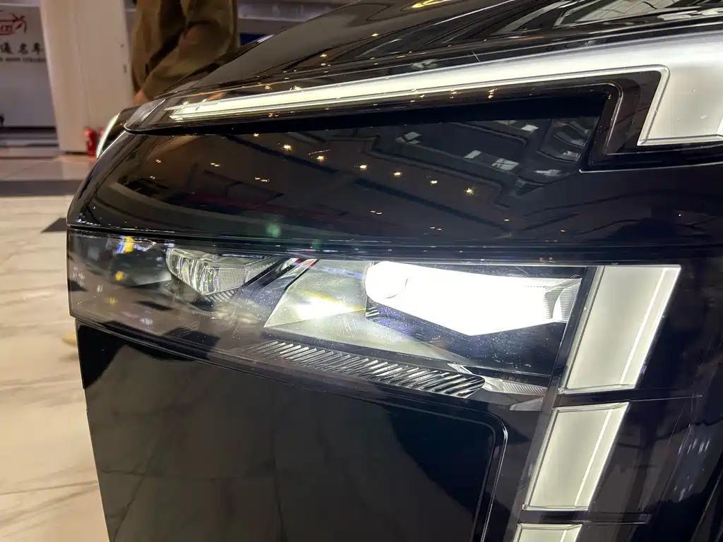 GAC TRUMPCHI E8 NEW ENERGY